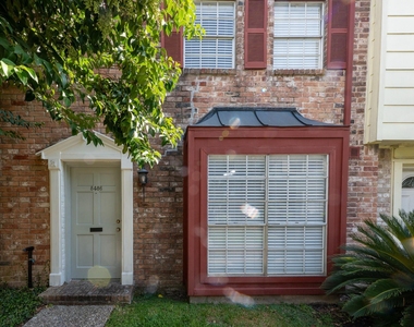 8486 Ariel Street - Photo Thumbnail 12