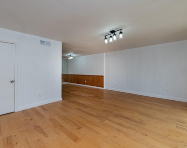 8486 Ariel Street - Photo Thumbnail 27