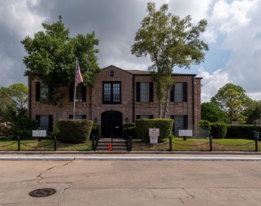8486 Ariel Street - Photo Thumbnail 1