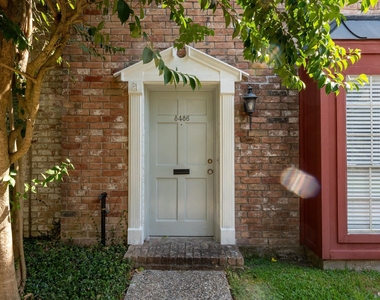 8486 Ariel Street - Photo Thumbnail 6