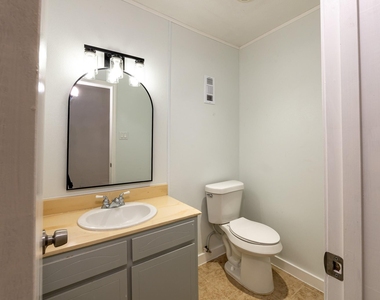 8486 Ariel Street - Photo Thumbnail 14
