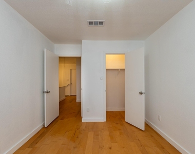 8486 Ariel Street - Photo Thumbnail 39