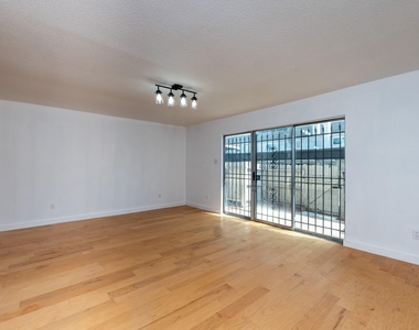 8486 Ariel Street - Photo Thumbnail 26