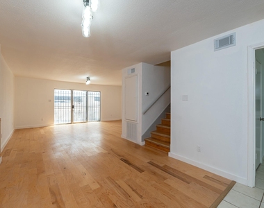 8486 Ariel Street - Photo Thumbnail 23