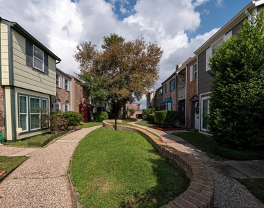 8486 Ariel Street - Photo Thumbnail 7