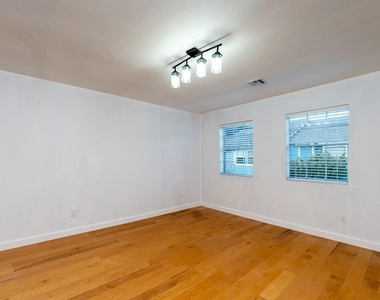 8486 Ariel Street - Photo Thumbnail 44