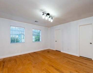8486 Ariel Street - Photo Thumbnail 32
