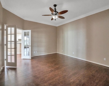2711 Sica Hollow Lane - Photo Thumbnail 11