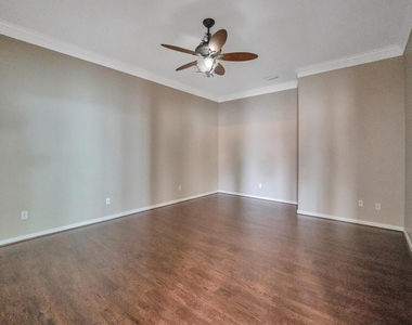 2711 Sica Hollow Lane - Photo Thumbnail 9