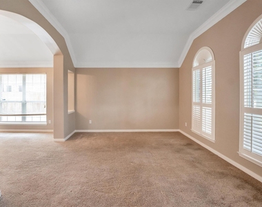 2711 Sica Hollow Lane - Photo Thumbnail 18