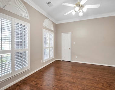 2711 Sica Hollow Lane - Photo Thumbnail 24