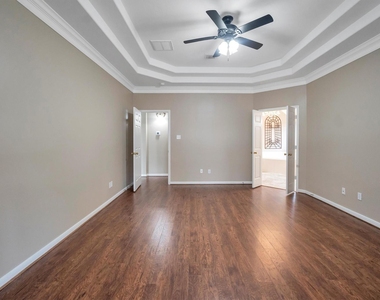 2711 Sica Hollow Lane - Photo Thumbnail 12