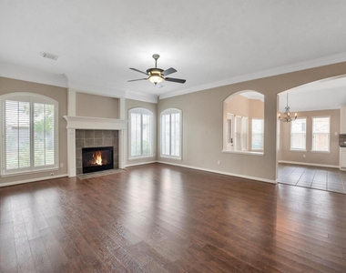 2711 Sica Hollow Lane - Photo Thumbnail 5