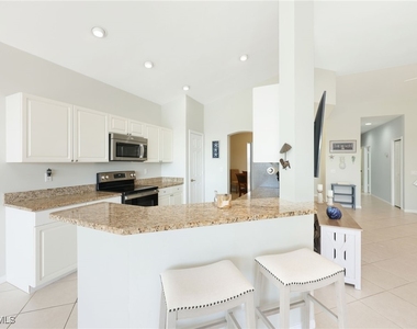 7828 Gardner Drive - Photo Thumbnail 9