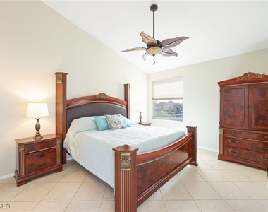 7828 Gardner Drive - Photo Thumbnail 14