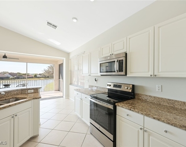 7828 Gardner Drive - Photo Thumbnail 11