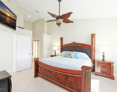 7828 Gardner Drive - Photo Thumbnail 15