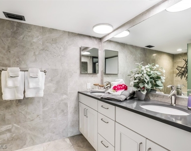 11116 Gulf Shore Drive - Photo Thumbnail 21