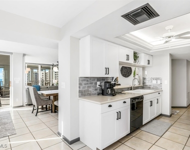 11116 Gulf Shore Drive - Photo Thumbnail 10
