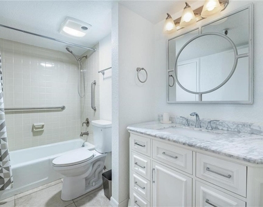 5950 Pelican Bay Plaza S - Photo Thumbnail 21