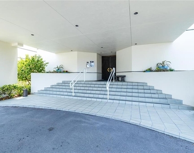 5950 Pelican Bay Plaza S - Photo Thumbnail 25