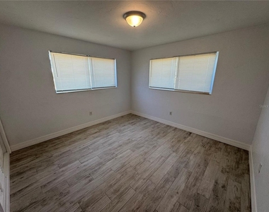 189 Small Street Se - Photo Thumbnail 12