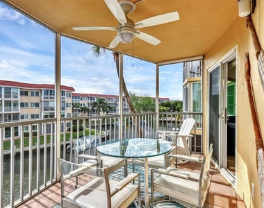1250 N Portofino Drive - Photo Thumbnail 20
