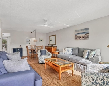 1250 N Portofino Drive - Photo Thumbnail 6