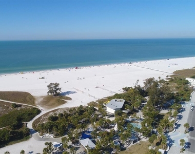 1250 N Portofino Drive - Photo Thumbnail 52