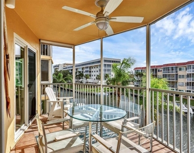 1250 N Portofino Drive - Photo Thumbnail 21