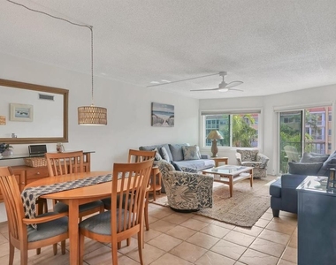 1250 N Portofino Drive - Photo Thumbnail 10