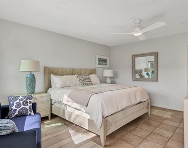 1250 N Portofino Drive - Photo Thumbnail 14