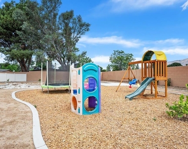 475 W Camellia Way - Photo Thumbnail 17