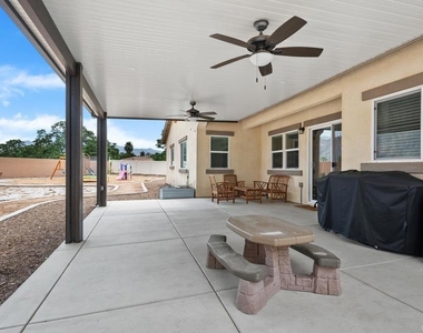 475 W Camellia Way - Photo Thumbnail 16