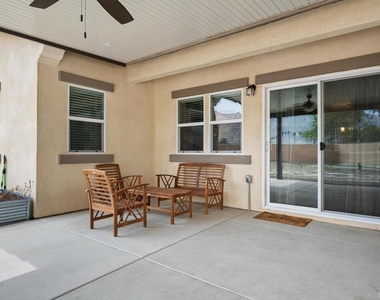 475 W Camellia Way - Photo Thumbnail 15