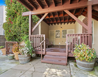619 N Plymouth - Photo Thumbnail 17