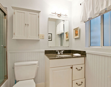 619 N Plymouth - Photo Thumbnail 11