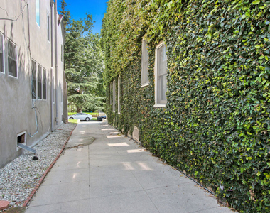 619 N Plymouth - Photo Thumbnail 19