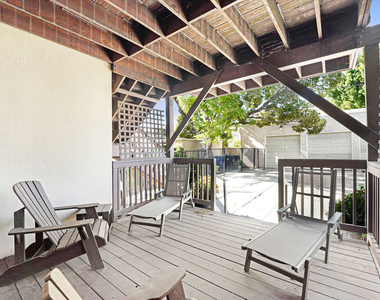 619 N Plymouth - Photo Thumbnail 15