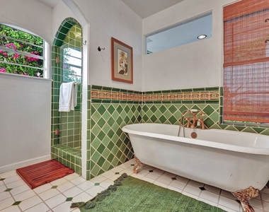 21625 Pacific Coast Highway - Photo Thumbnail 10