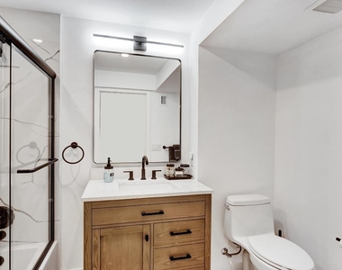 320 Nw 3rd Avenue - Photo Thumbnail 8