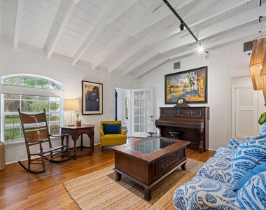 302 Nw 16th Street - Photo Thumbnail 11