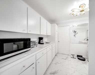 583 Rambling Drive Circle - Photo Thumbnail 17