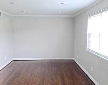 3063 Patrick Henry Drive - Photo Thumbnail 1