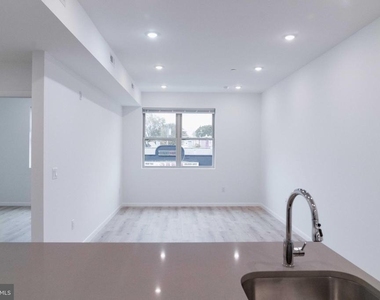 7248 Rising Sun Avenue - Photo Thumbnail 4