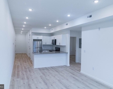 7248 Rising Sun Avenue - Photo Thumbnail 2