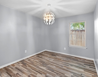 7617 Meador Ave - Photo Thumbnail 7