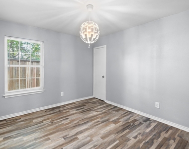 7617 Meador Ave - Photo Thumbnail 8