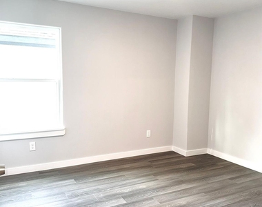 8109 Denton Street - Photo Thumbnail 9