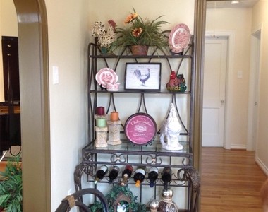704 Sue Street - Photo Thumbnail 4
